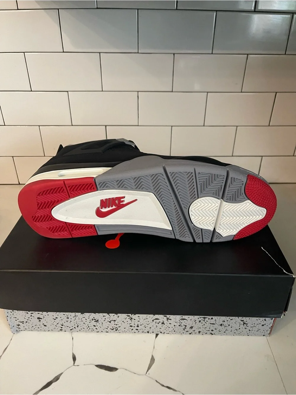 Men’s Retro 4 OG Bred Size 13.